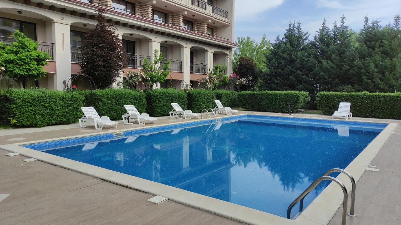 U-Dacha 45 Lägenhet Slăntjev Brjag Exteriör bild
